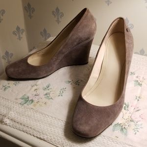 Taupe 3-4" Heel Wedgies